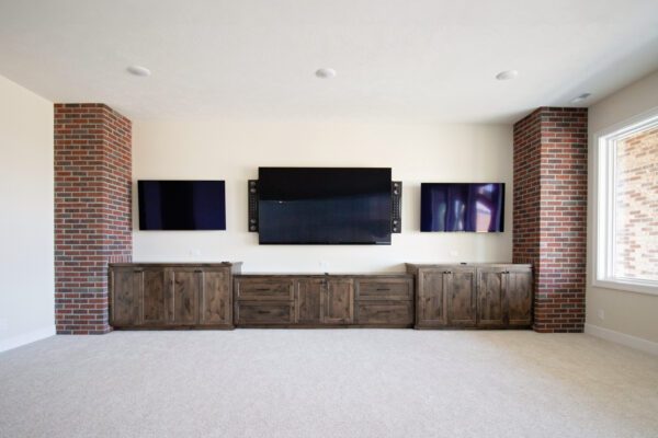 Basement sitting area with white lifestyle windows