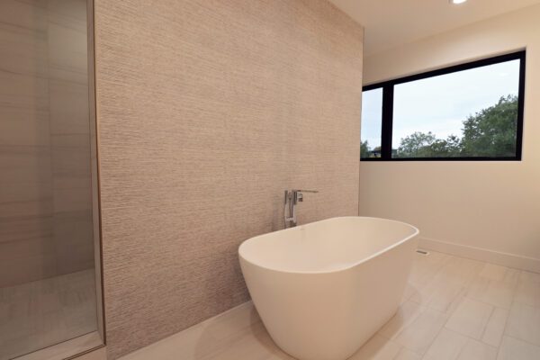 Pella Impervia windows in modern master bathroom