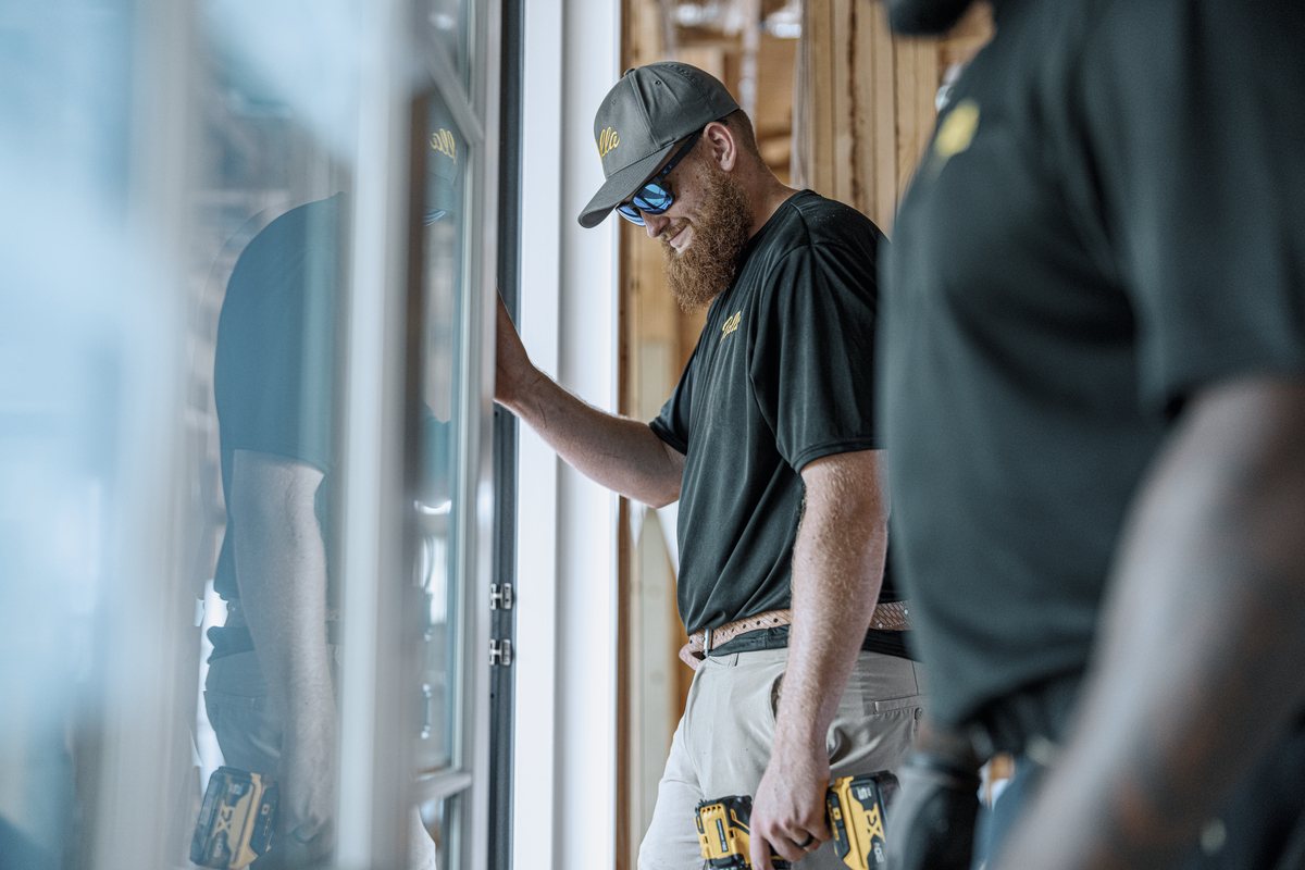 What Does it Cost to Replace Windows in an Old House?