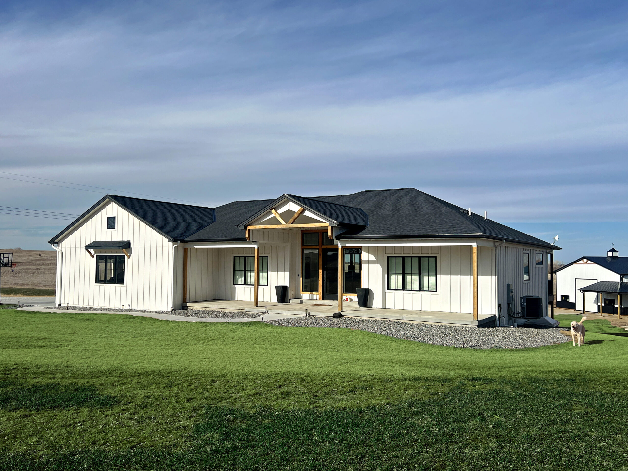 Farmhouse Windows: Pros and Cons in Omaha / Lincoln, NE