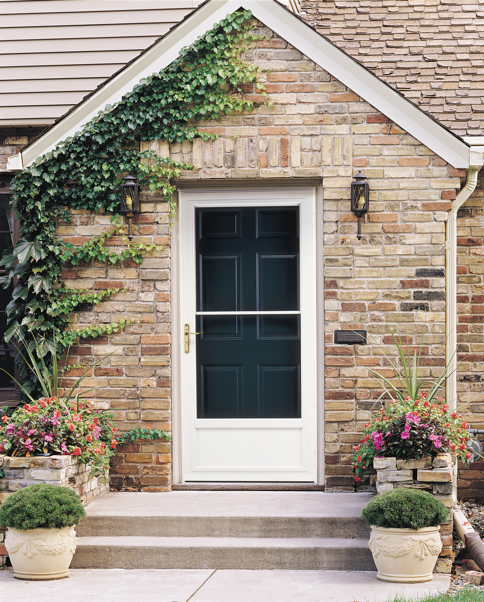 9 Common Storm Door Installation Mistakes (and Solutions)